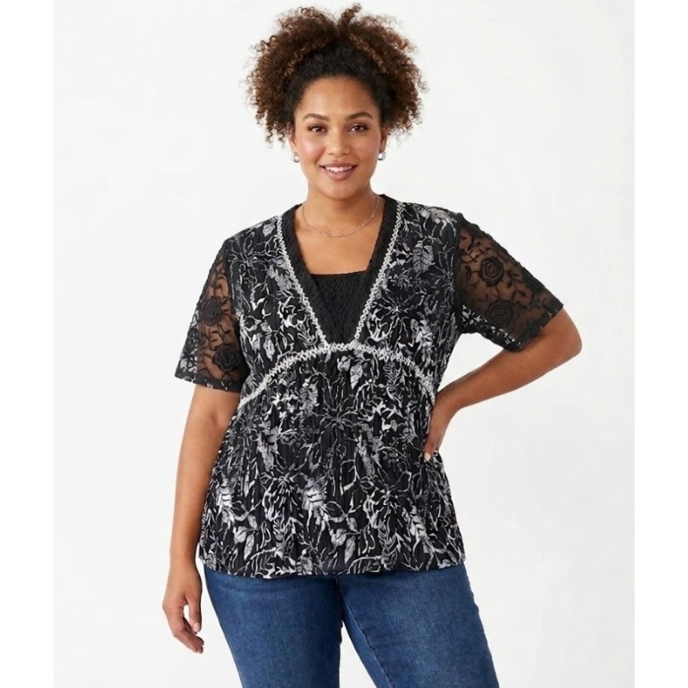 Coldwater Creek Black White Floral Lace Crochet Detail Wrinkle Texture Top XL
